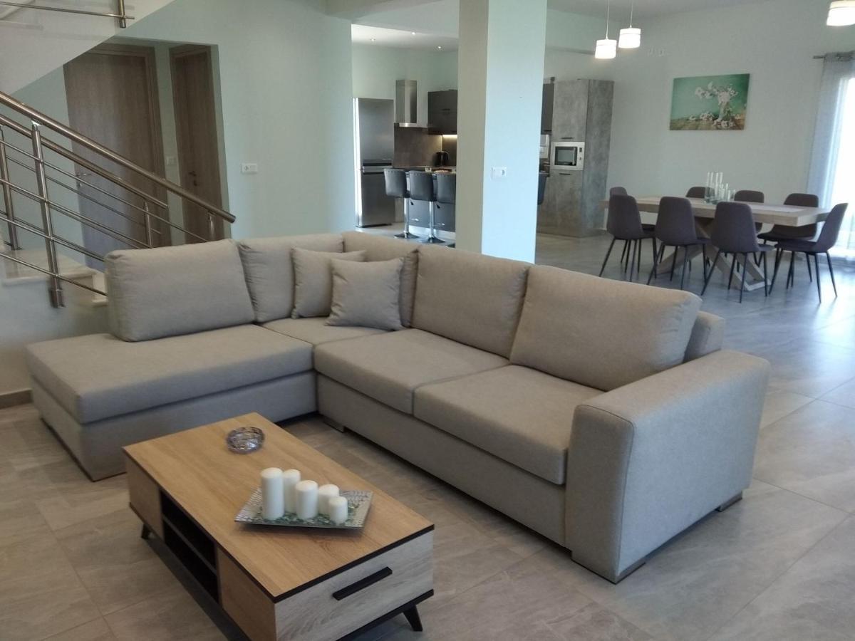 Spiridoula Luxury Villa Roda  Zewnętrze zdjęcie