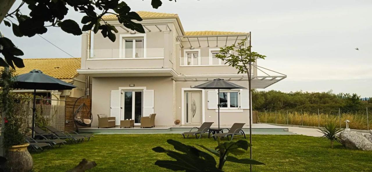 Spiridoula Luxury Villa Roda  Zewnętrze zdjęcie