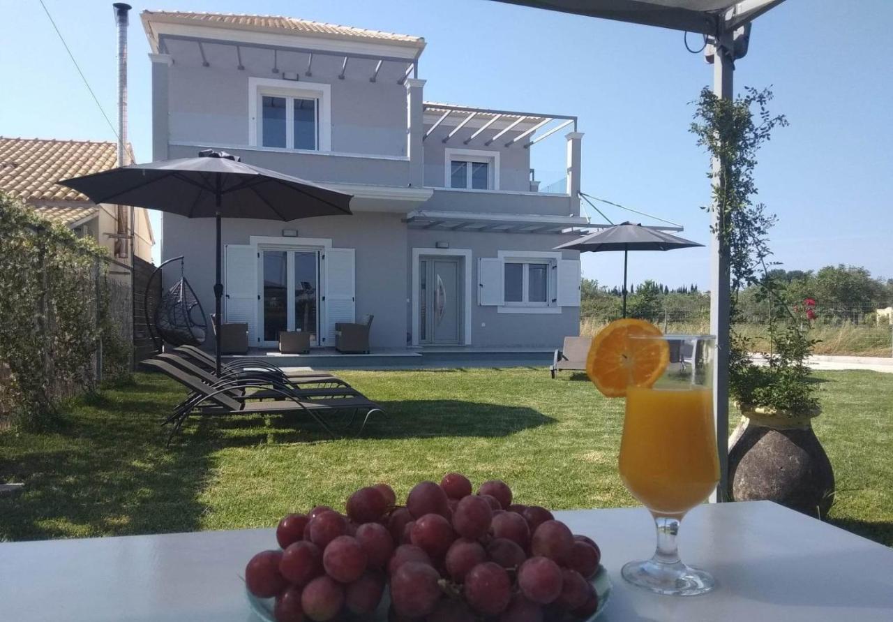 Spiridoula Luxury Villa Roda  Zewnętrze zdjęcie